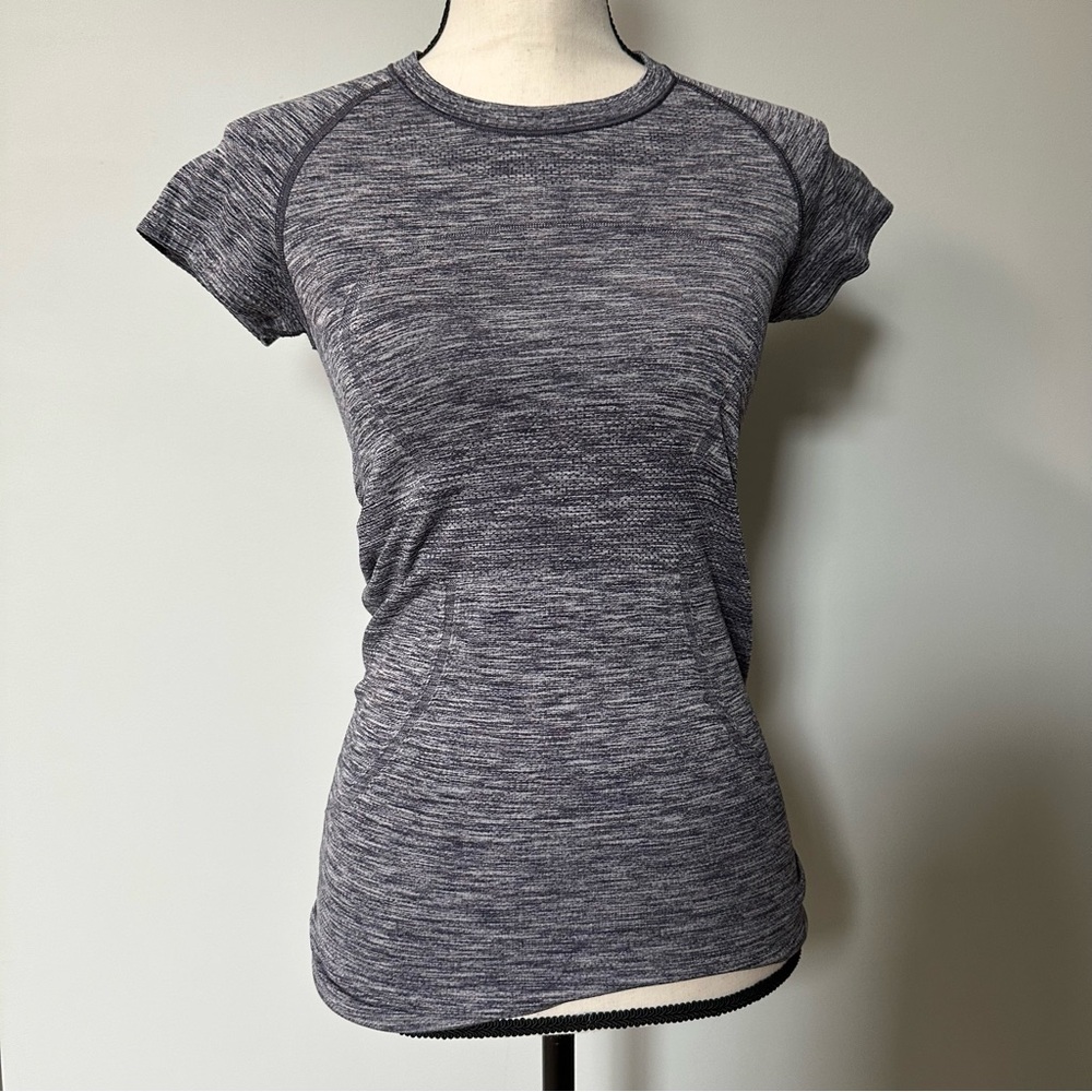 Lululemon Athletica Gray Fitted Cap Sleeve Tee
